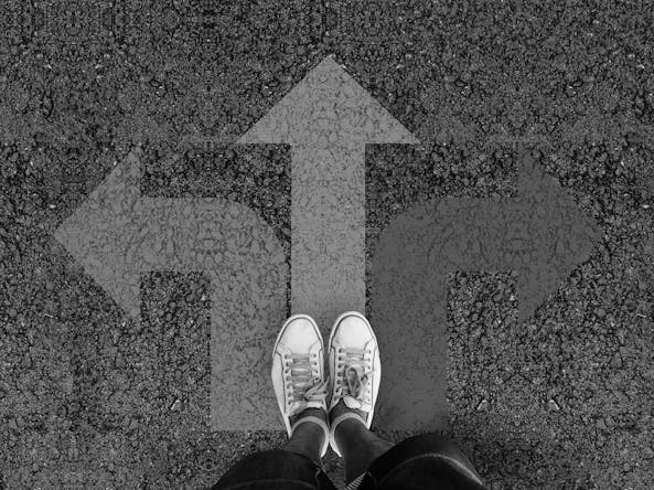 Articles shutterstock-2204992851